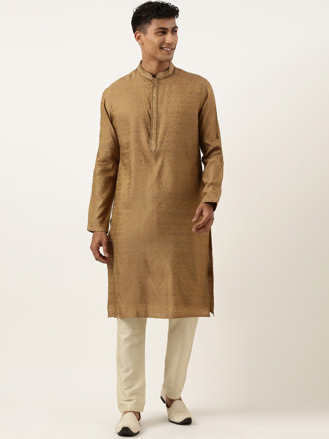 

TheEthnic.Co Ethnic Motifs Woven Design Regular Kurta with Trousers, Mustard