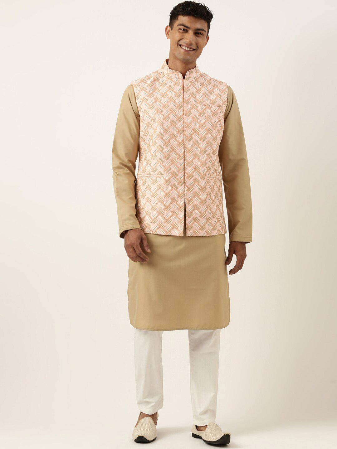 

TheEthnic.Co Mandarin Collar Kurta with Trousers & Nehru Jacket, Peach