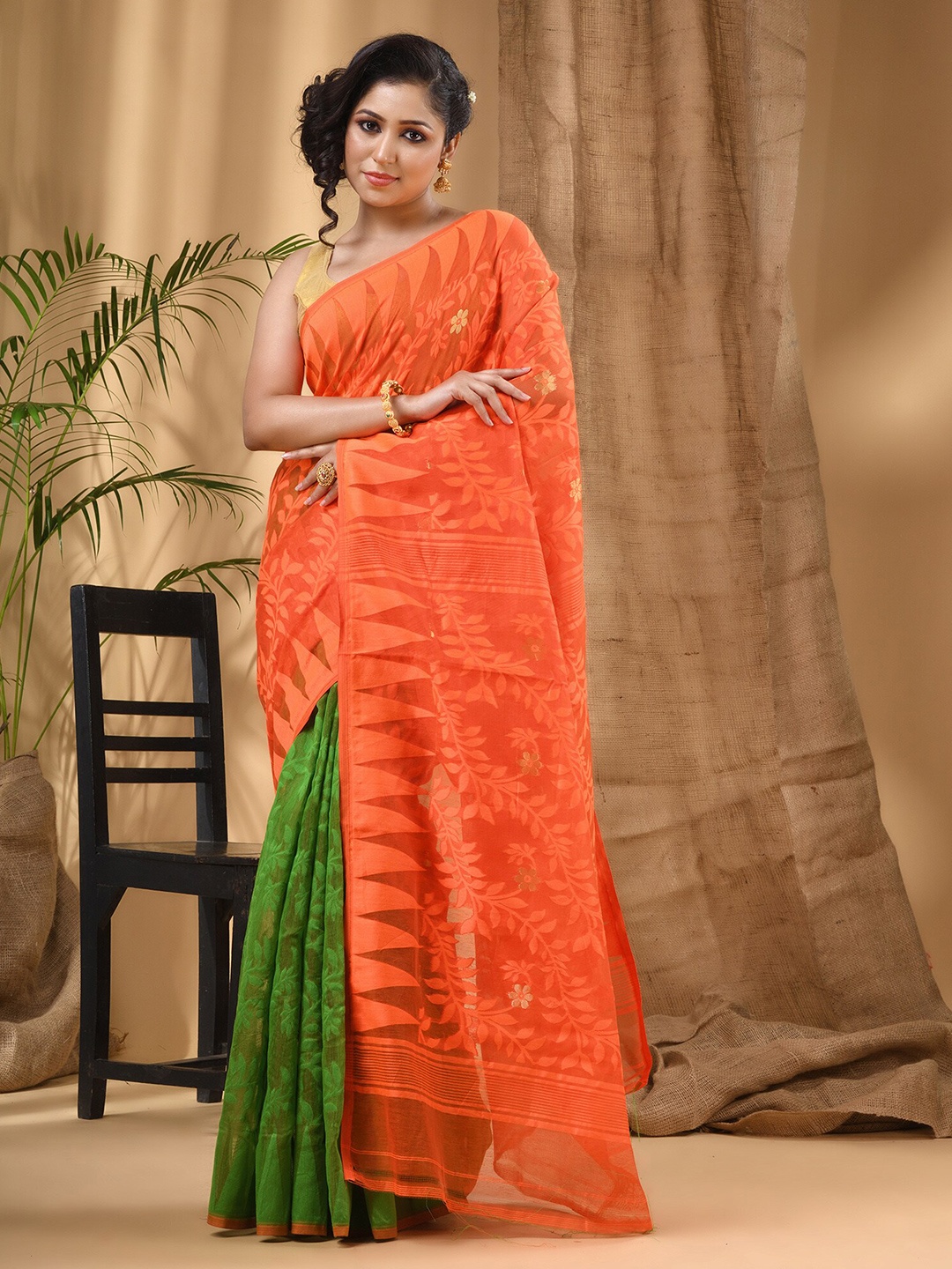 

DESH BIDESH Geometric Woven Design Pure Cotton Taant Saree, Orange