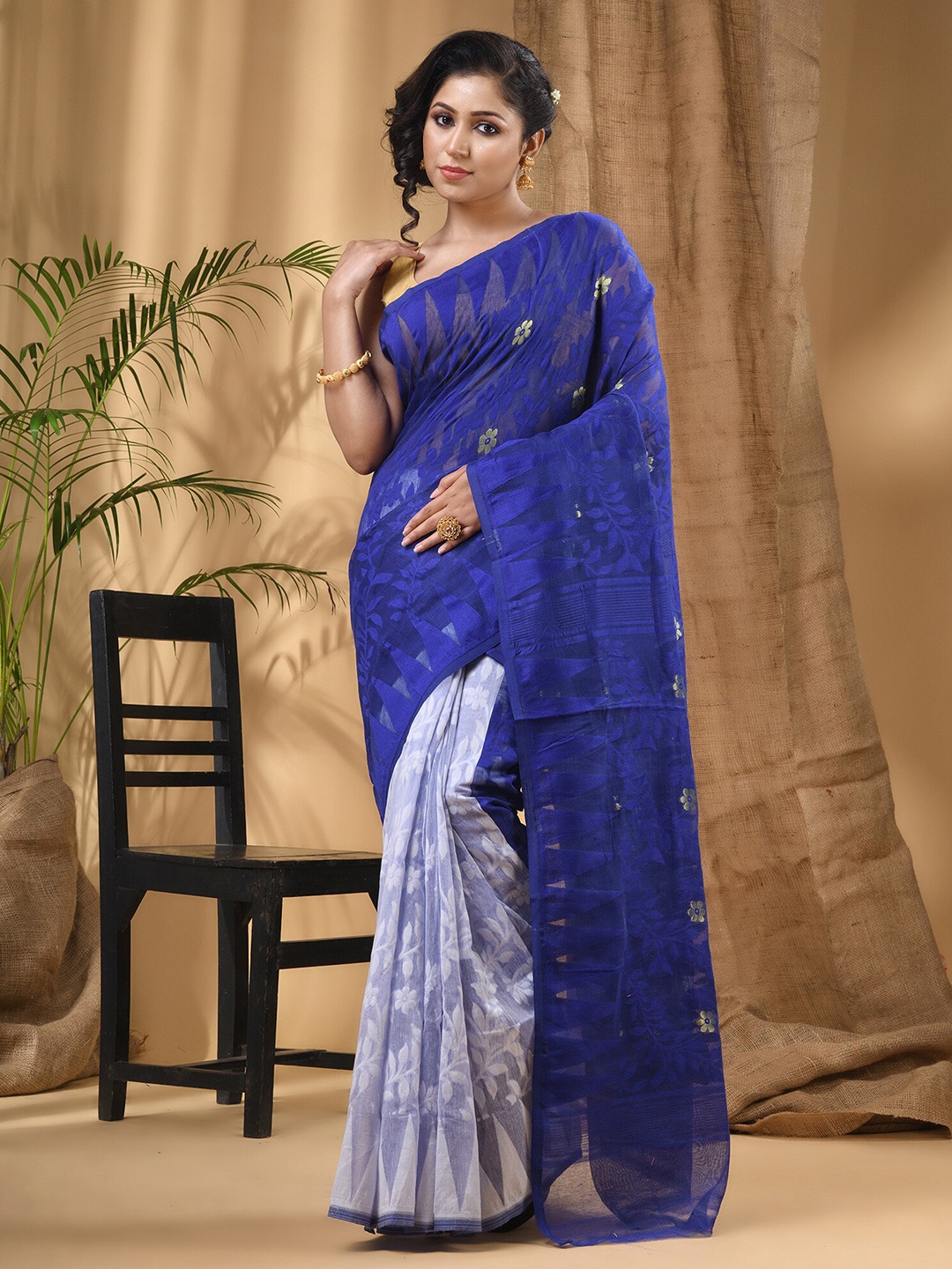 

DESH BIDESH Geometric Woven Design Pure Cotton Taant Saree, Blue