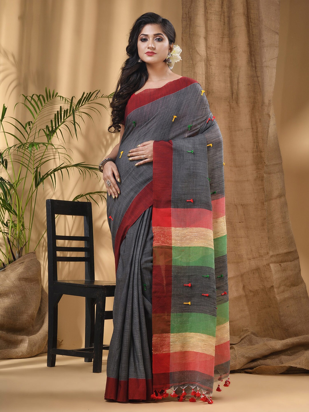 

DESH BIDESH Striped Pure Cotton Taant Saree, Grey