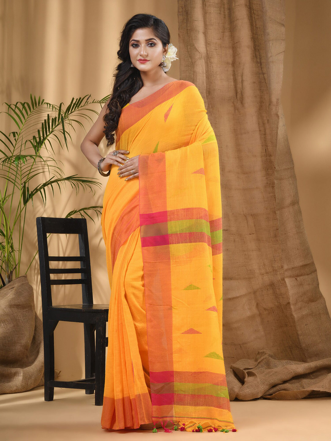 

DESH BIDESH Geometric Woven Design Pure Cotton Taant Saree, Yellow