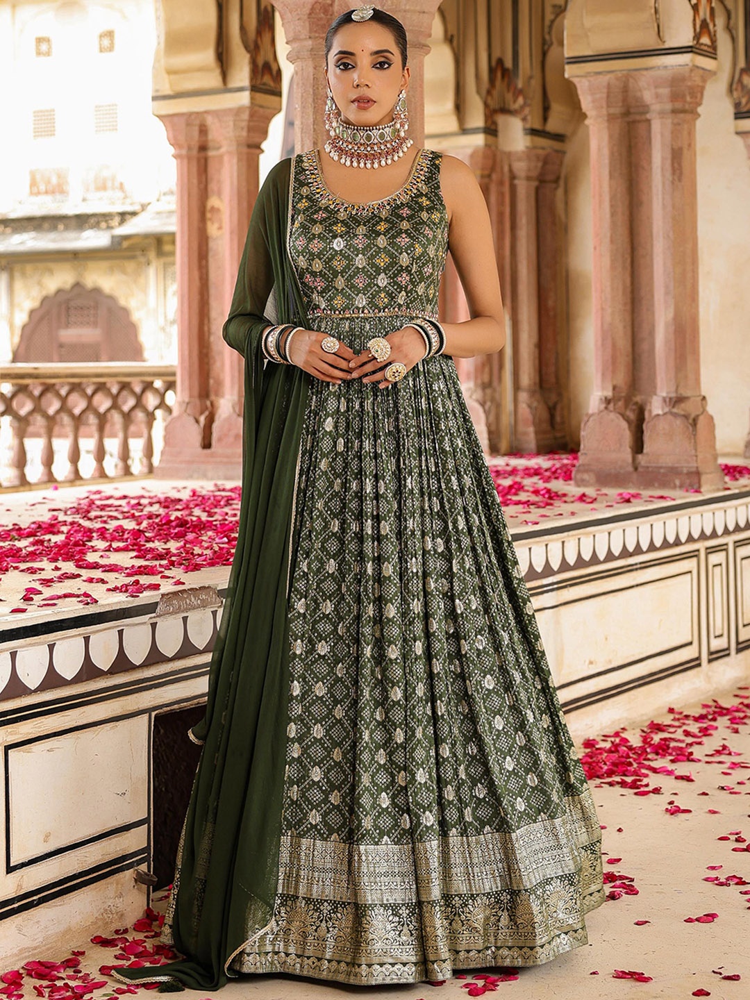 

SCAKHI Ethnic Printed Embellished Ethnic Gown With Dupatta, Green