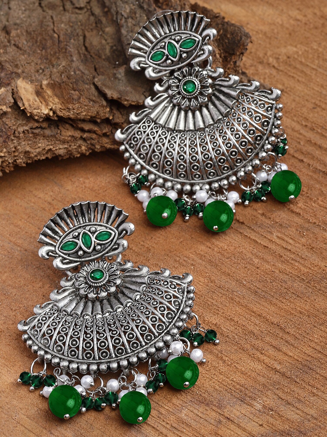 

KARATCART Silver Plated Kundan Stone Studded Jhumkas