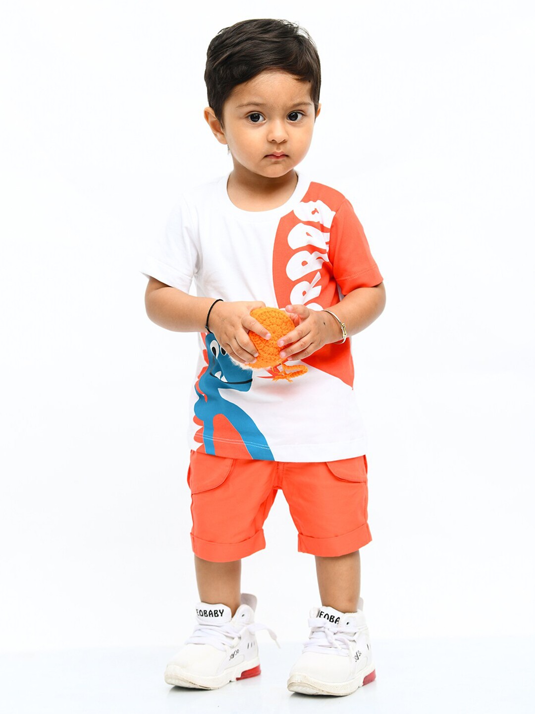 

Little Carrot Boys Printed Round Neck Pure Cotton T-shirt With Shorts, Orange