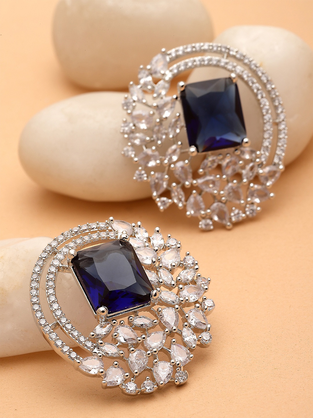 

KARATCART Silve-Plated Cubic-Zirconia Contemporary Studs Earrings, Silver