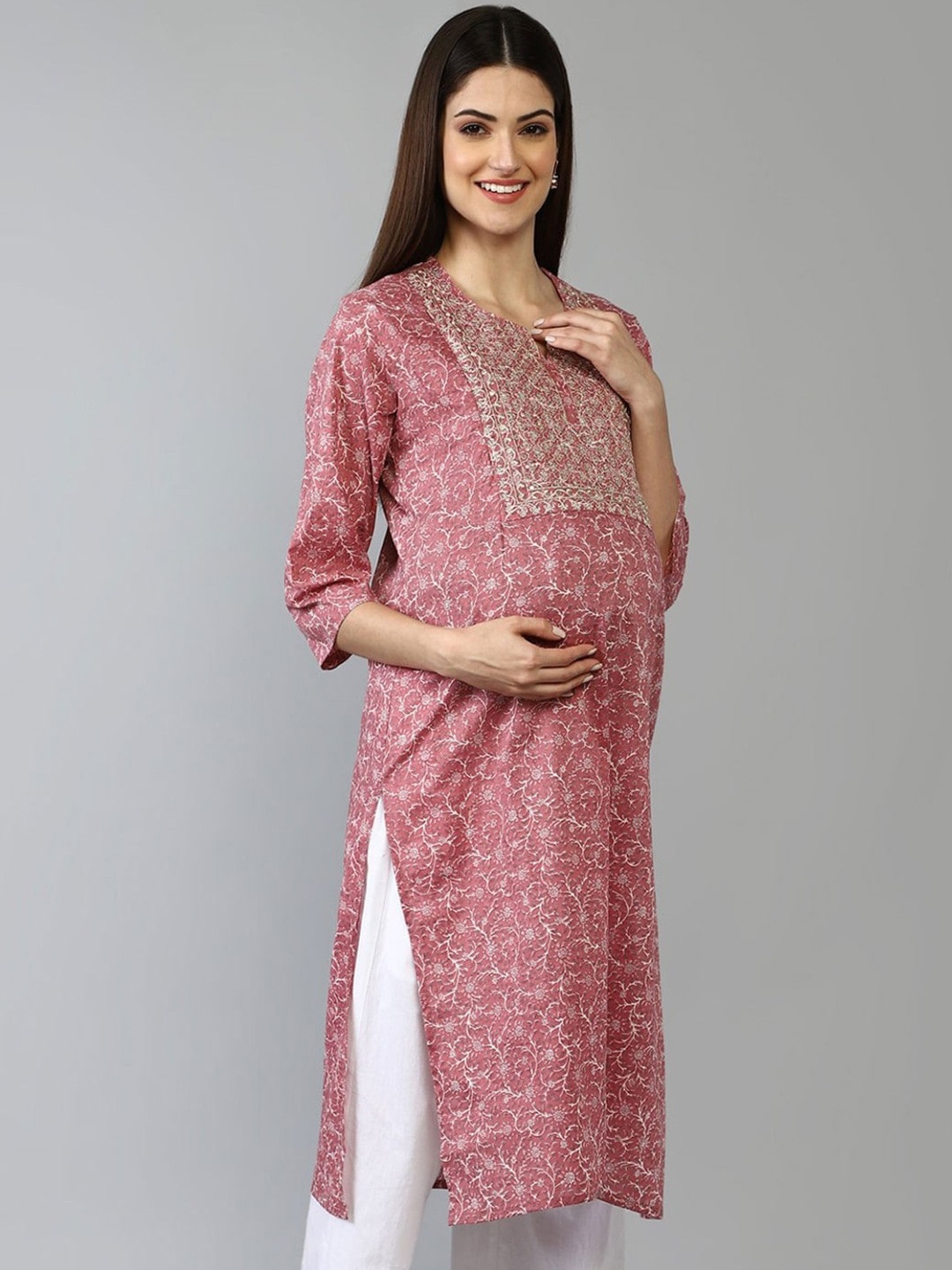 

House Of Zelena Floral Printed Thread Work Cotton Maternity Kurta, Pink