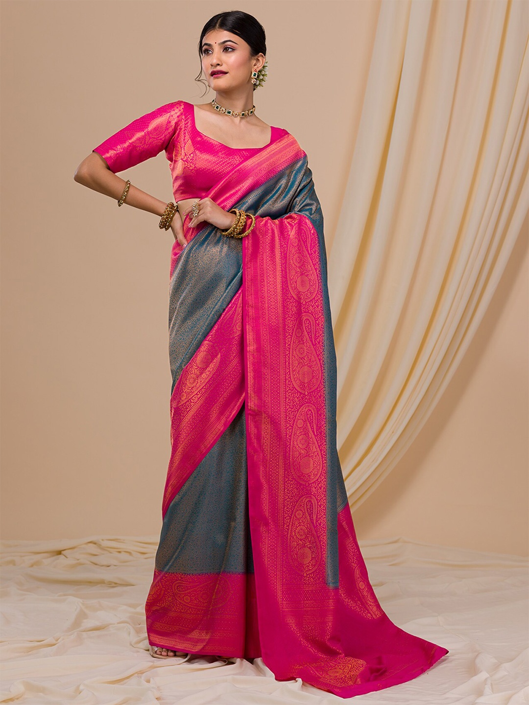 

Koskii Woven Design Zari Saree, Navy blue