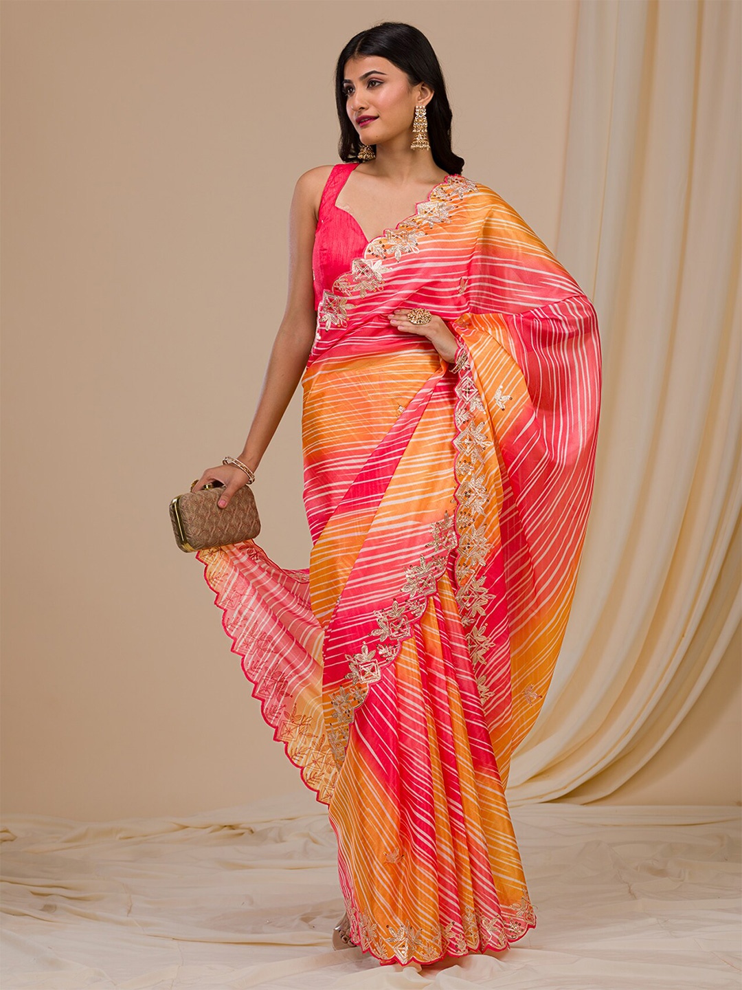 

Koskii Striped Embroidered Detail Saree, Red