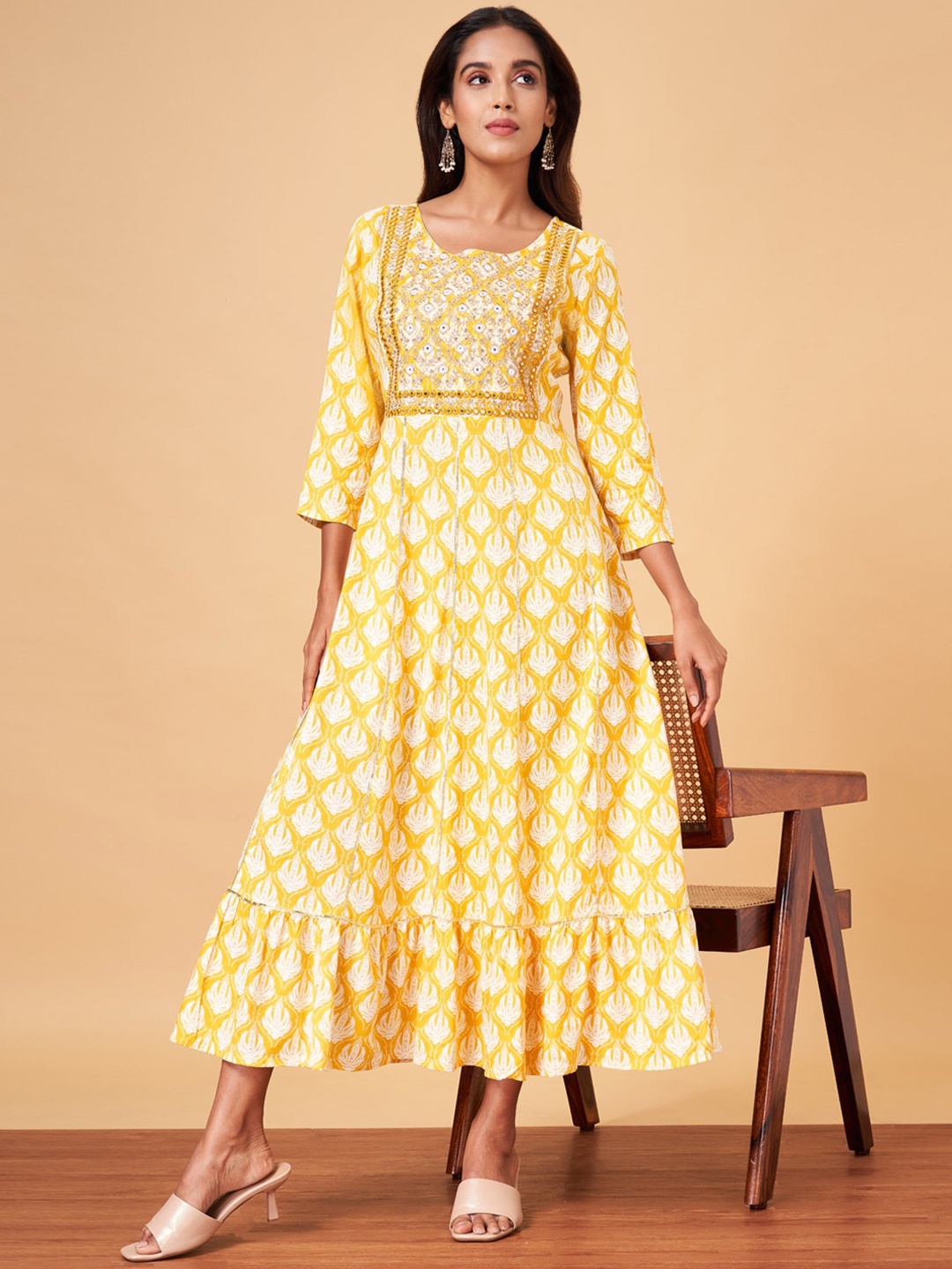 

YU by Pantaloons Ethnic Motifs Printed Embroidered Fit & Flare Maxi Ethnic Dress, Yellow