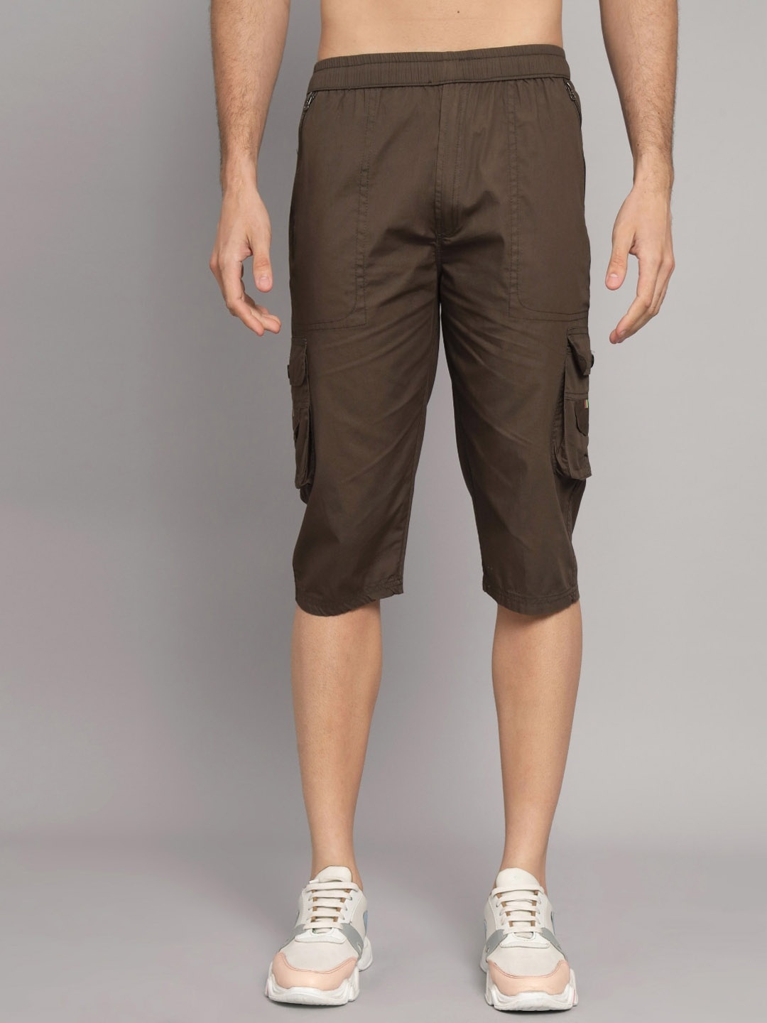 

STUDIO NEXX Men Mid-Rise Loose Fit Pure Cotton Cargo Shorts, Brown