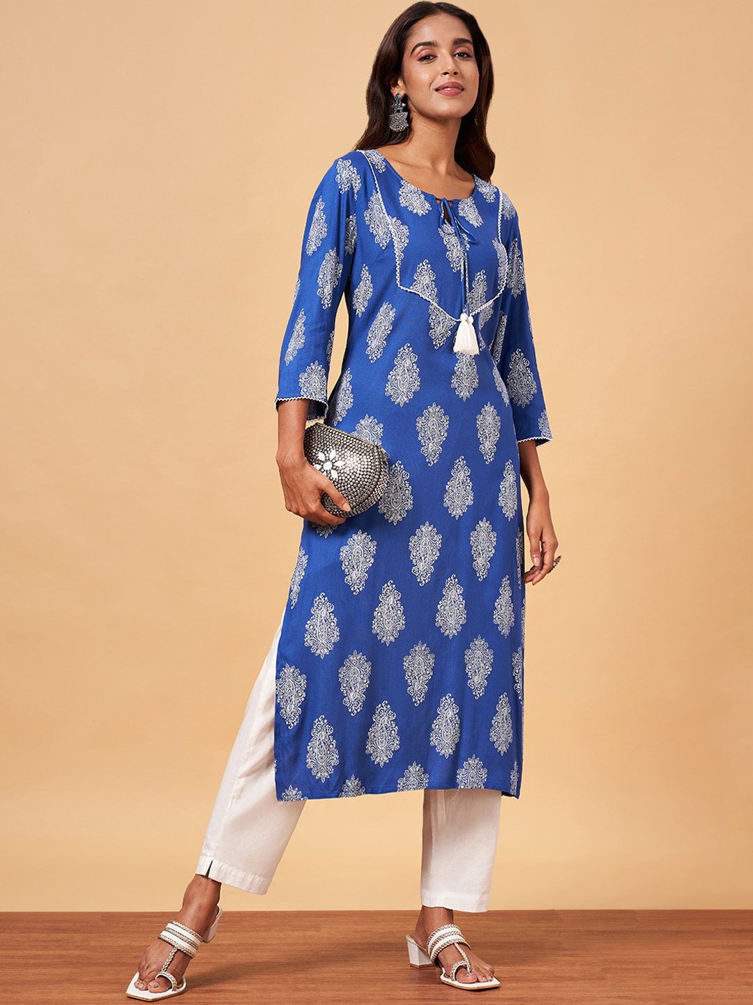 

YU by Pantaloons Ethnic Motifs Printed Tie-Up Neck Straight Kurta, Blue