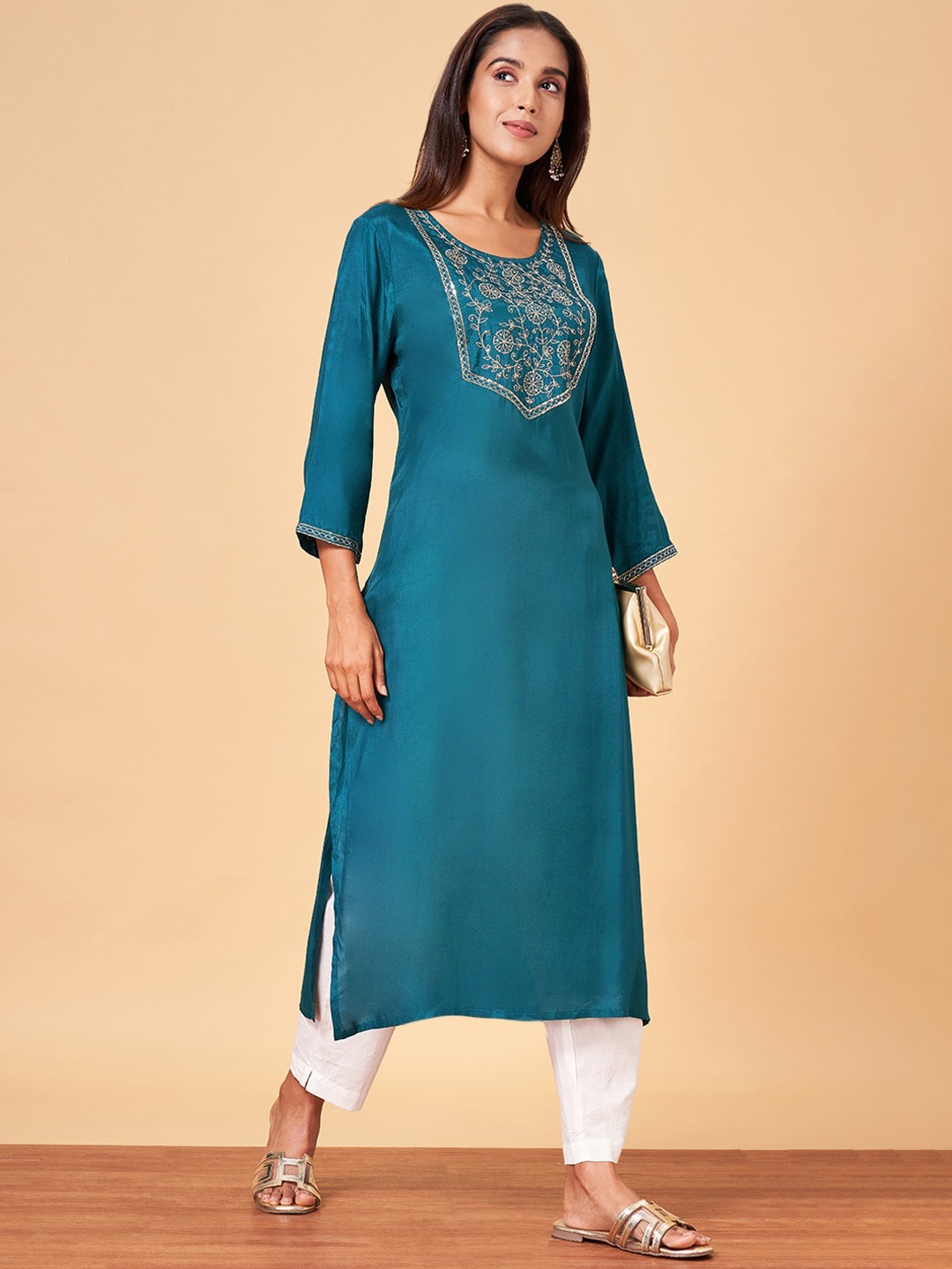 

YU by Pantaloons Floral Yoke Design Thread Work Straight Kurta, Teal