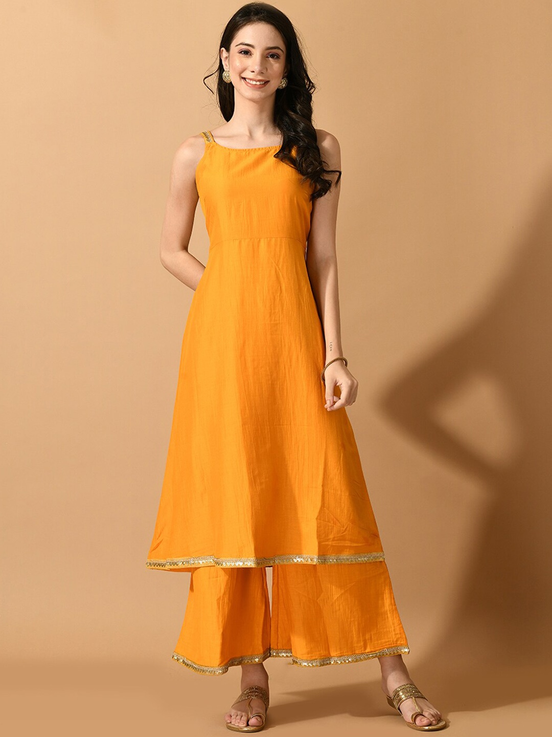 

Myshka Round Neck Kurta with Palazzos, Yellow