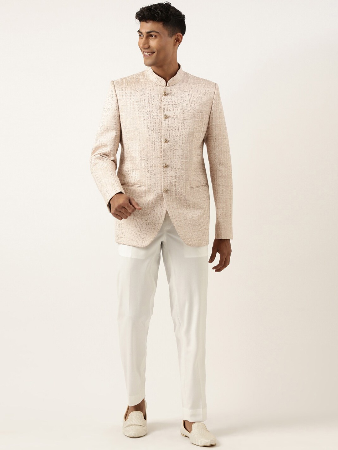 

TheEthnic.Co Jacquard Textured Mandarin Collar Bandhgala Blazer with Trousers Set, Pink