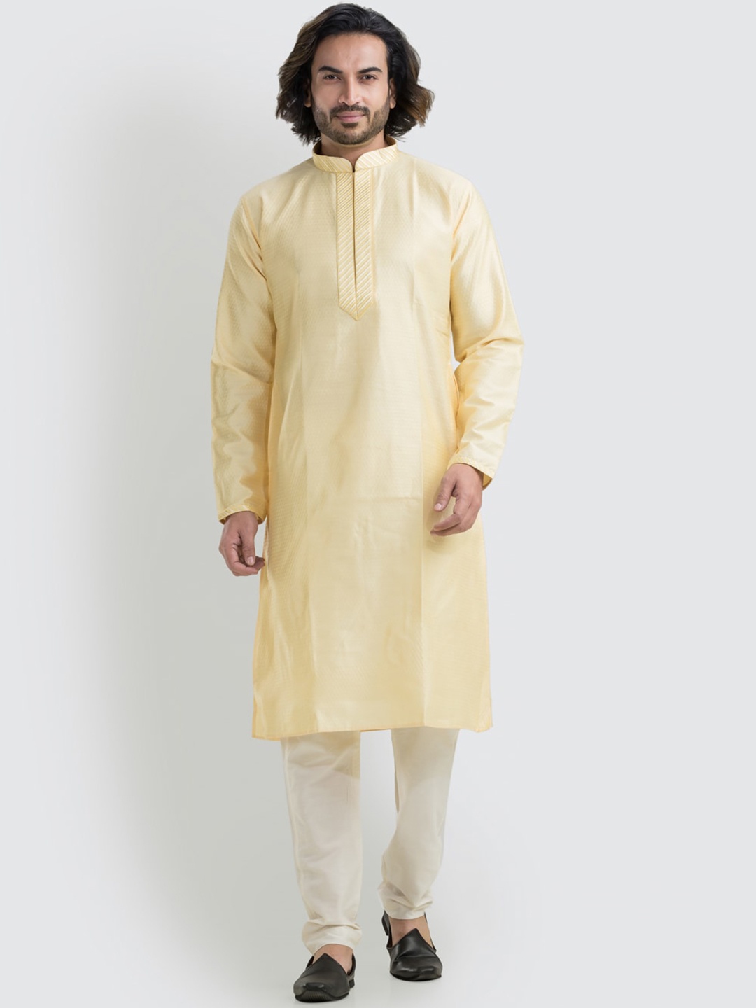 

SREEMANT Woven Design Mandarin Collar Brocade Straight Kurta, Cream