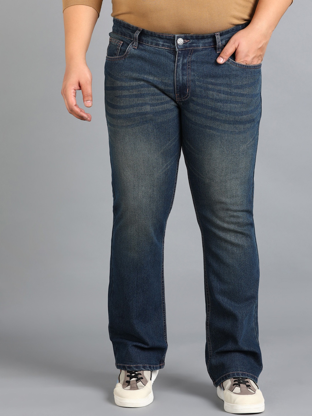 

Urbano Plus Men Bootcut Heavy Fade Clean Look Stretchable Jeans, Navy blue
