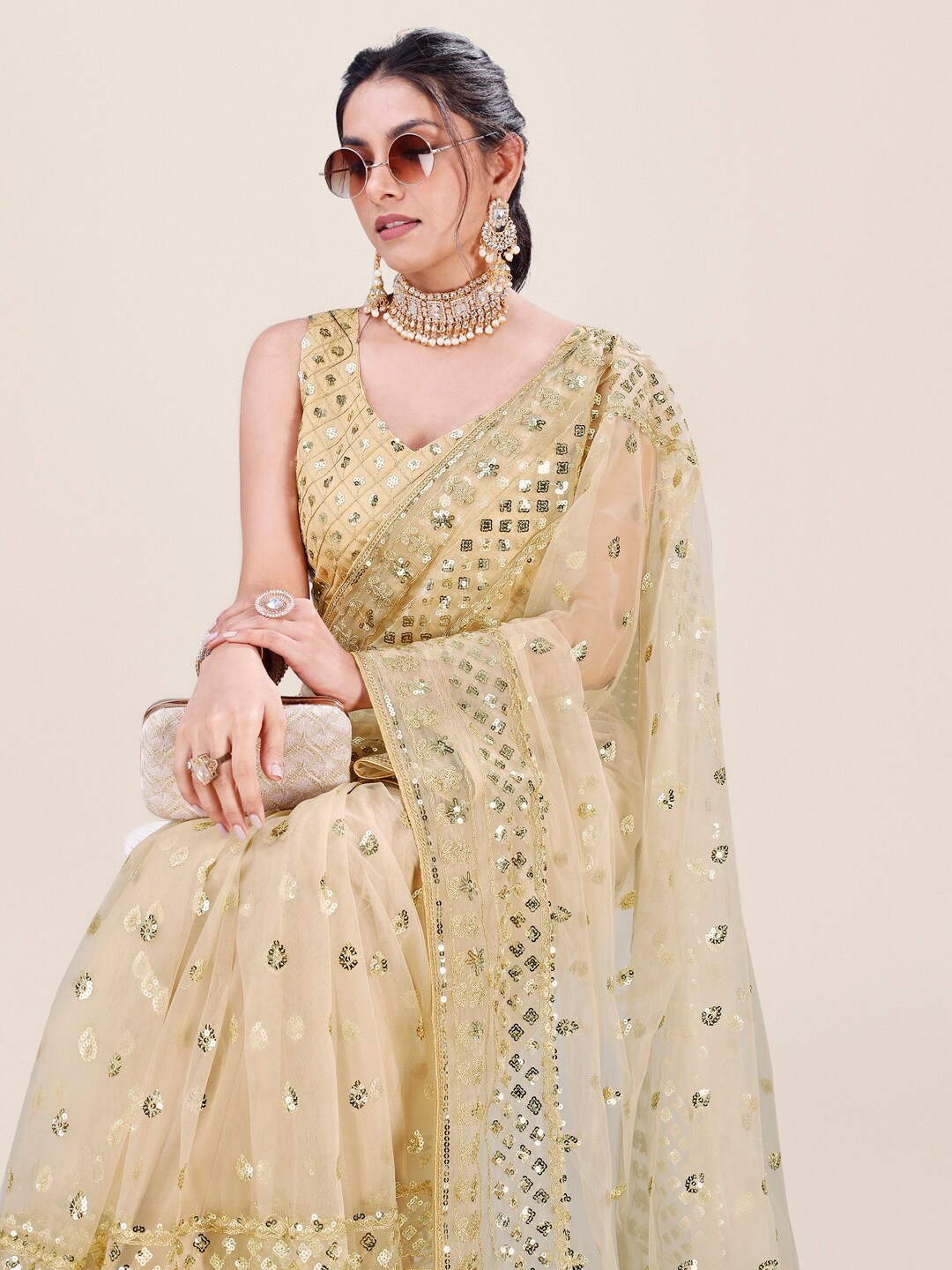 

Roykals Embellished Sequinned Net Saree, Gold