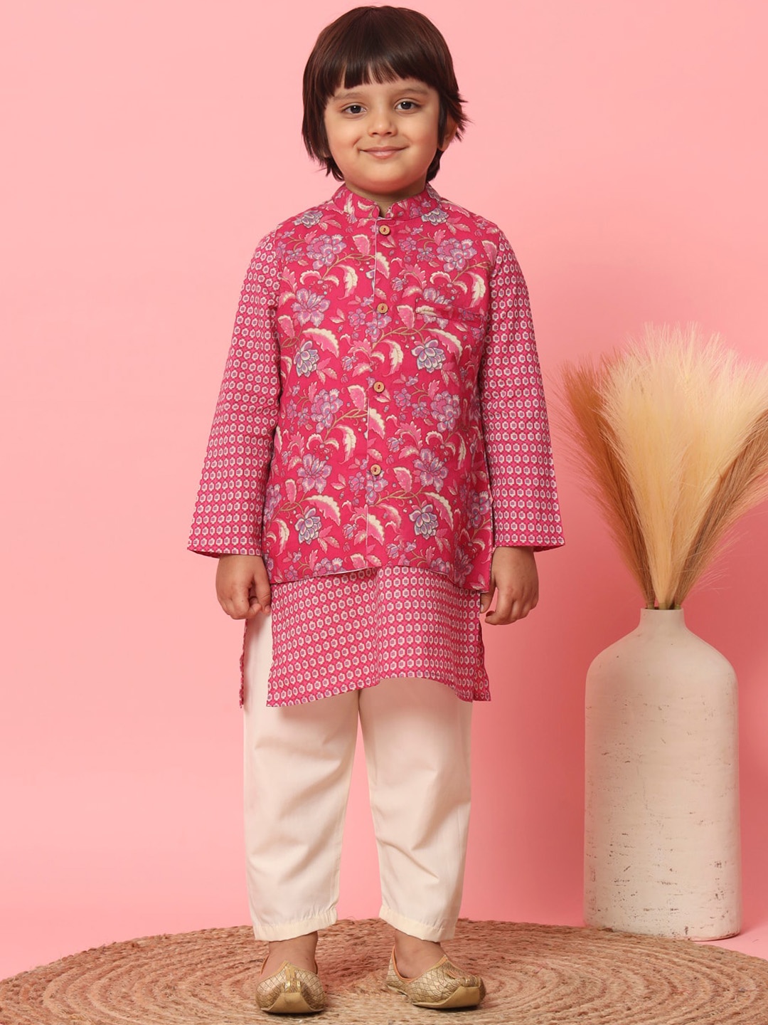 

Readiprint Fashions Boys Floral Printed Pure Cotton Kurta with Pyjamas And Nehru Jackt, Pink