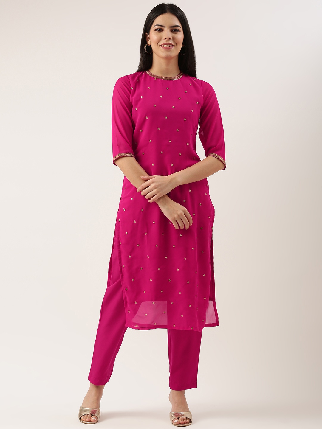 

Saanjh Floral Embroidered Sequinned Kurta with Trousers, Magenta