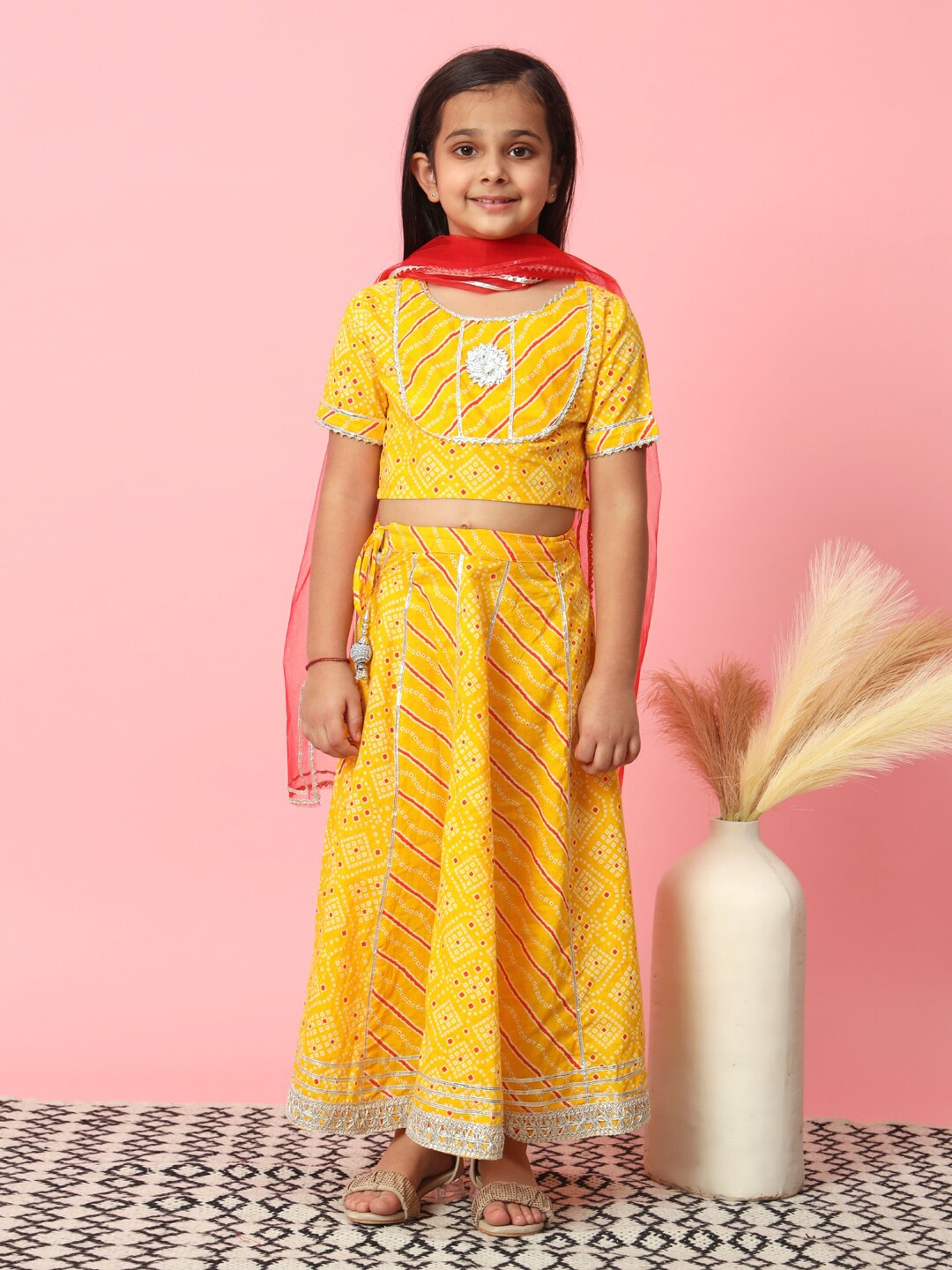 

Readiprint Girls Printed Ready to Wear Lehenga & Blouse With Dupatta, Yellow