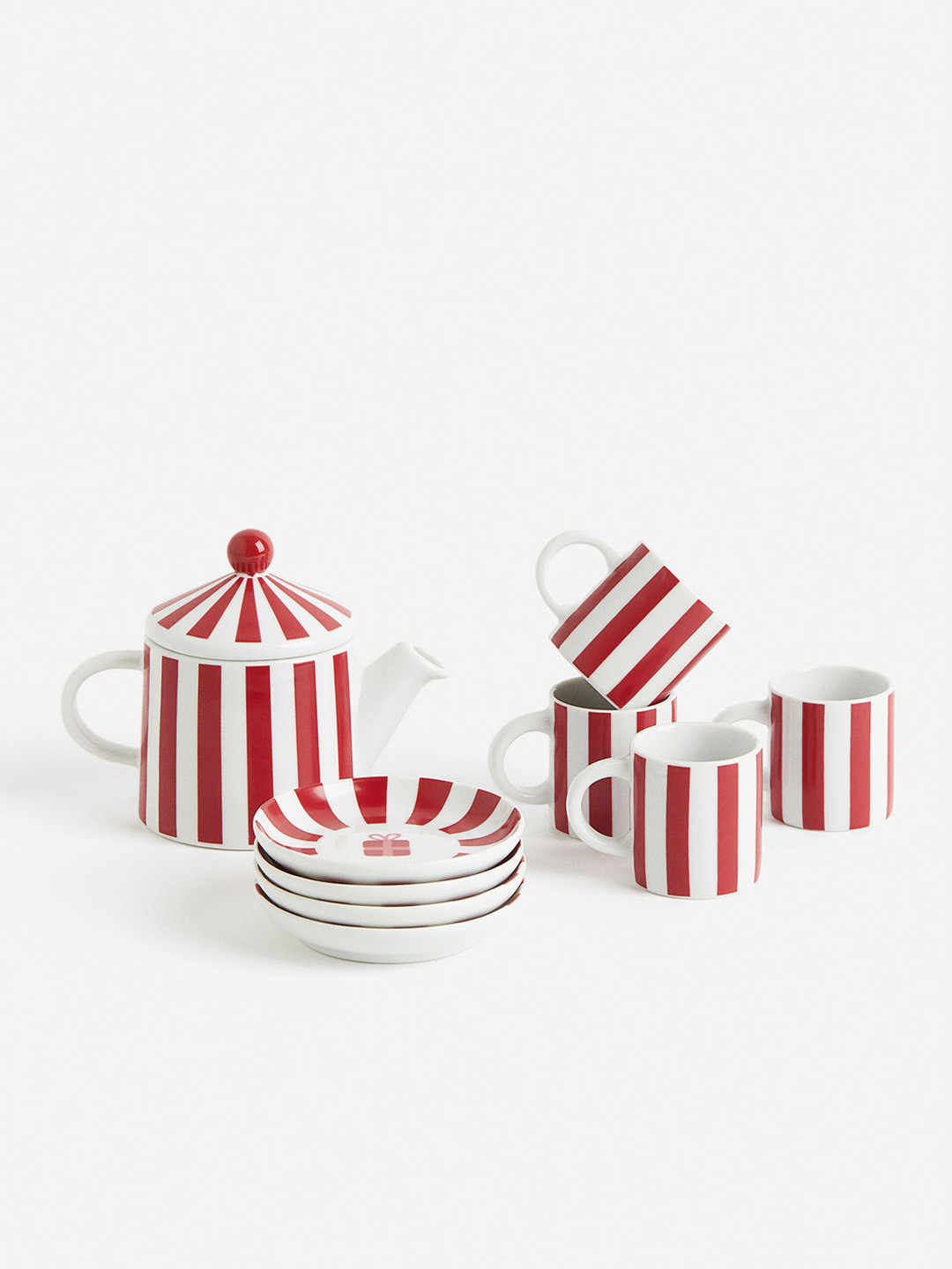 

H&M Girls Red & White Patterned Tea Set
