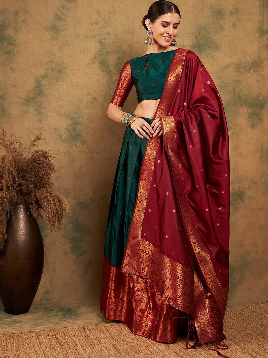 

Sangria Woven-Designed Semi-Stitched Lehenga & Unstitched Blouse With Dupatta, Green