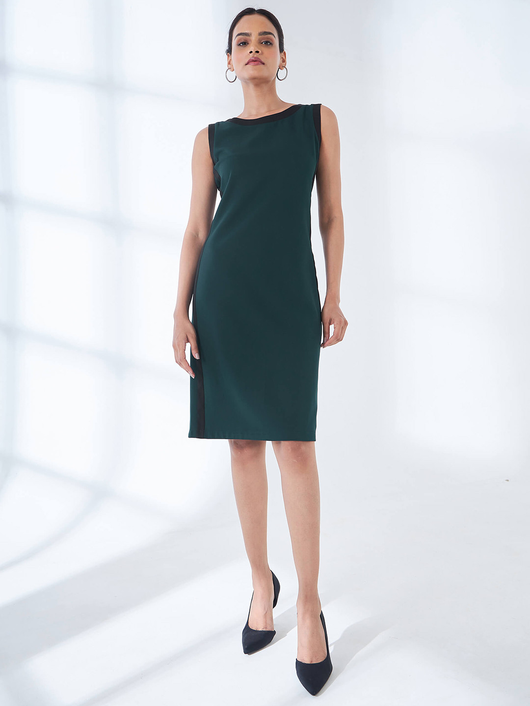 

SALT ATTIRE Sleeveless Sheath Knee Length Dress, Green