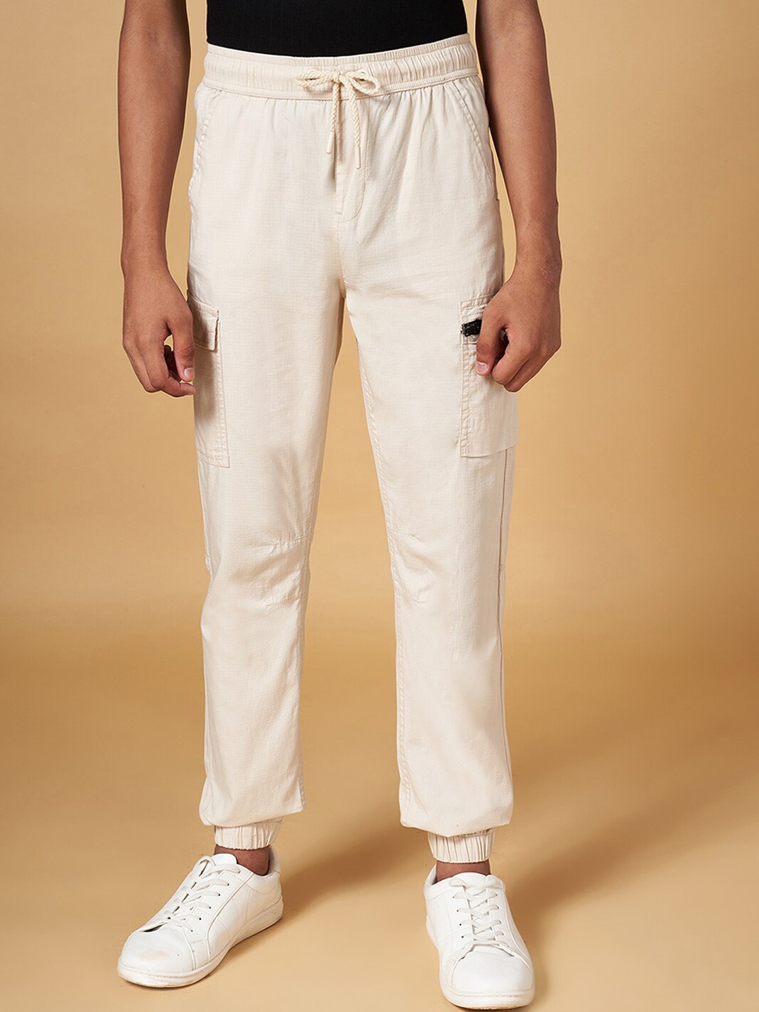 

Coolsters by Pantaloons Boys Mid-Rise Cotton Chinos Trousers, Beige