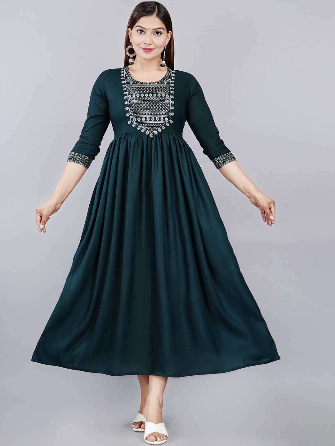 

AAYUMI Ethnic Motifs Embroidered A Line Ethnic Dress, Green