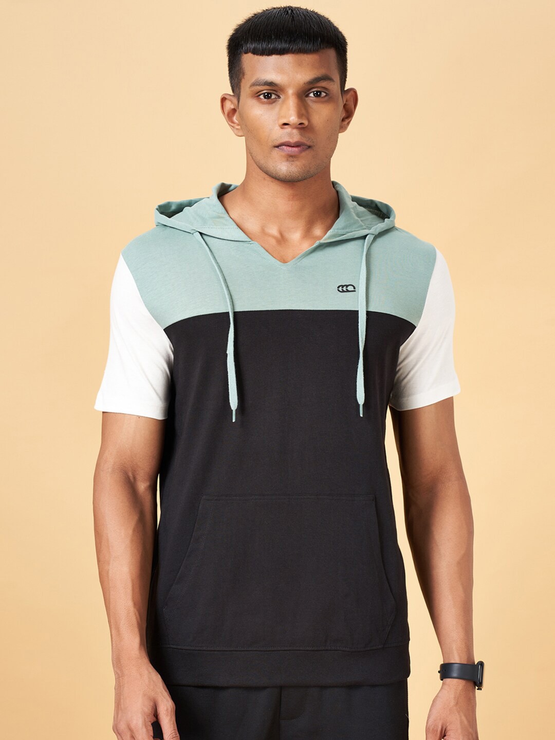 

Ajile by Pantaloons Colourblocked Hooded Short Sleeve Pullover Sweatshirt, Black