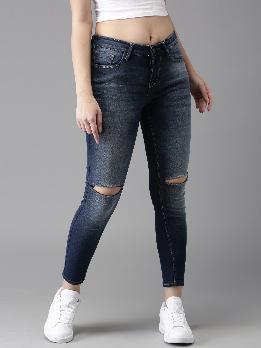 

HERE&NOW Women Blue Skinny Fit Mid-Rise Slash Knee Stretchable Cropped Jeans