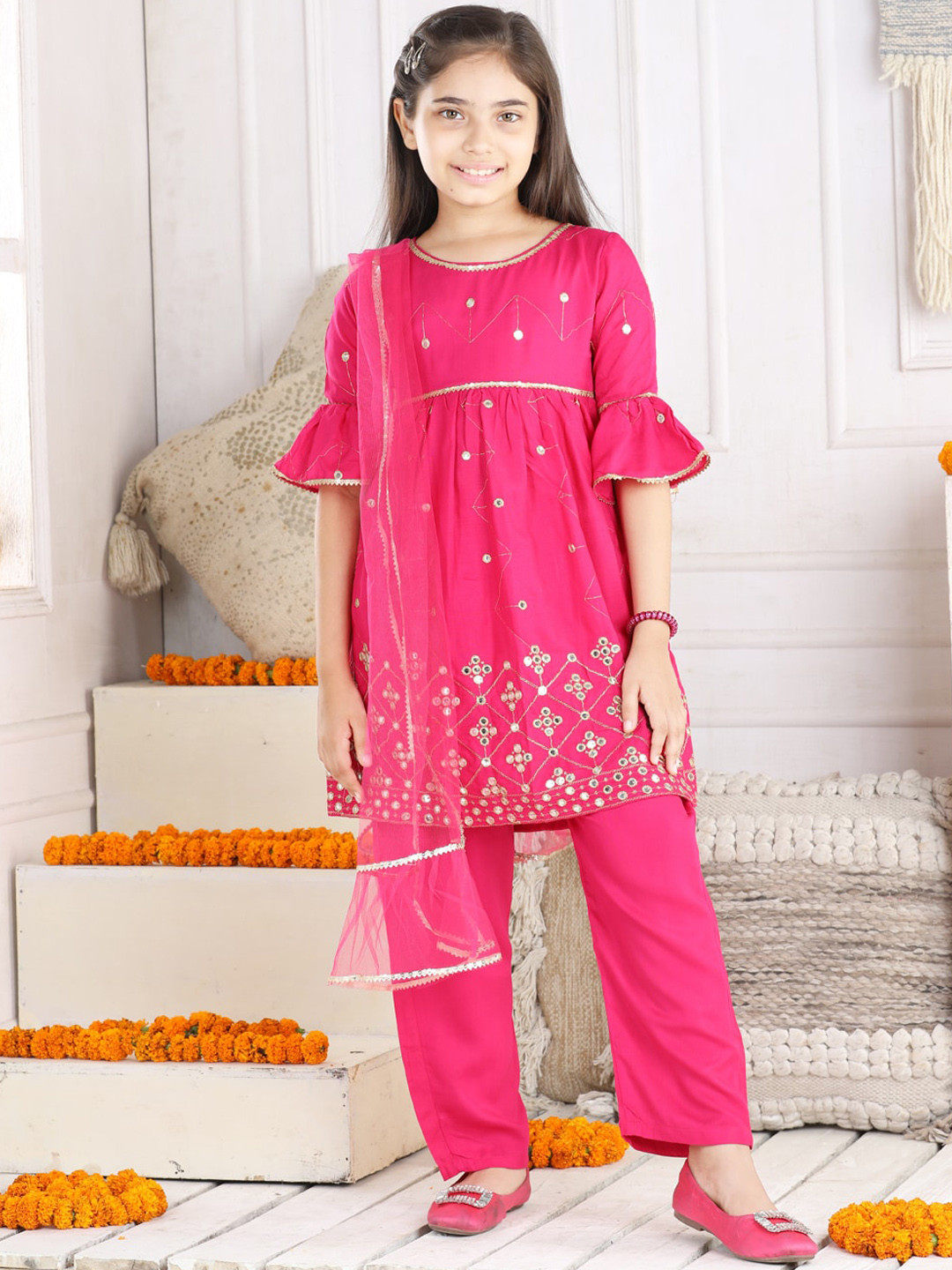 

Cutiekins Girls Ethnic Motifs Embroidered Empire Mirror Work Kurta With Trousers & Dupatta, Magenta