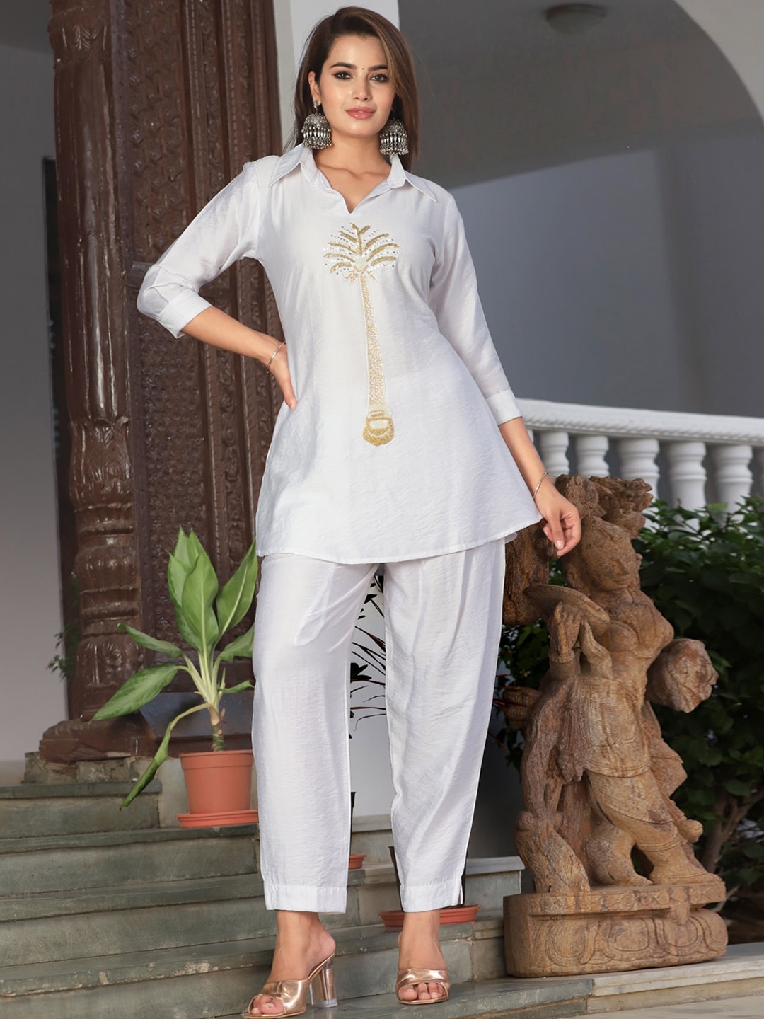 

JC4U Embellished Shirt Collar Tunic & Trousers, White