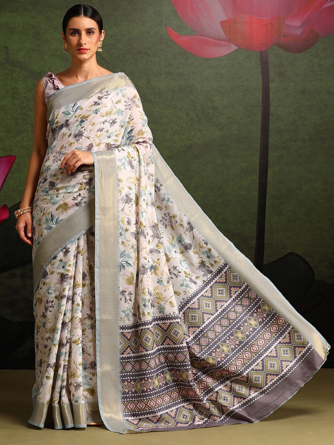 

Saree mall Floral Printed Zari Sungudi Sarees, White