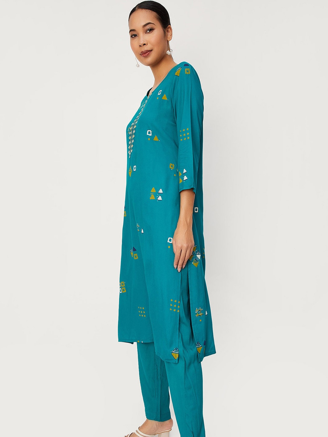 

max Geometric Printed Kurta With Trousers, Blue