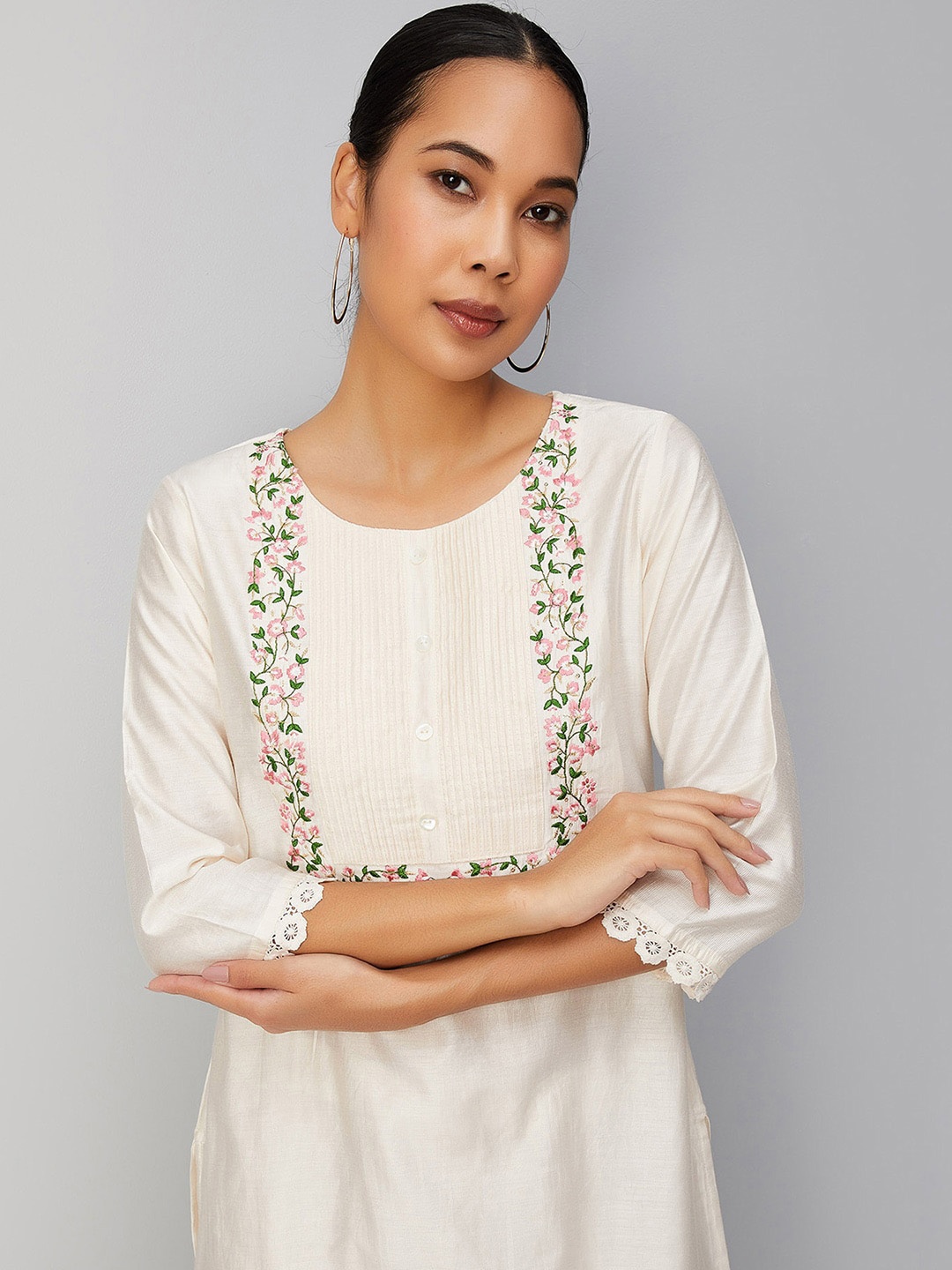 

max Floral Yoke Design Regular Thread Work Kurta With Palazzos & Dupatta, Beige