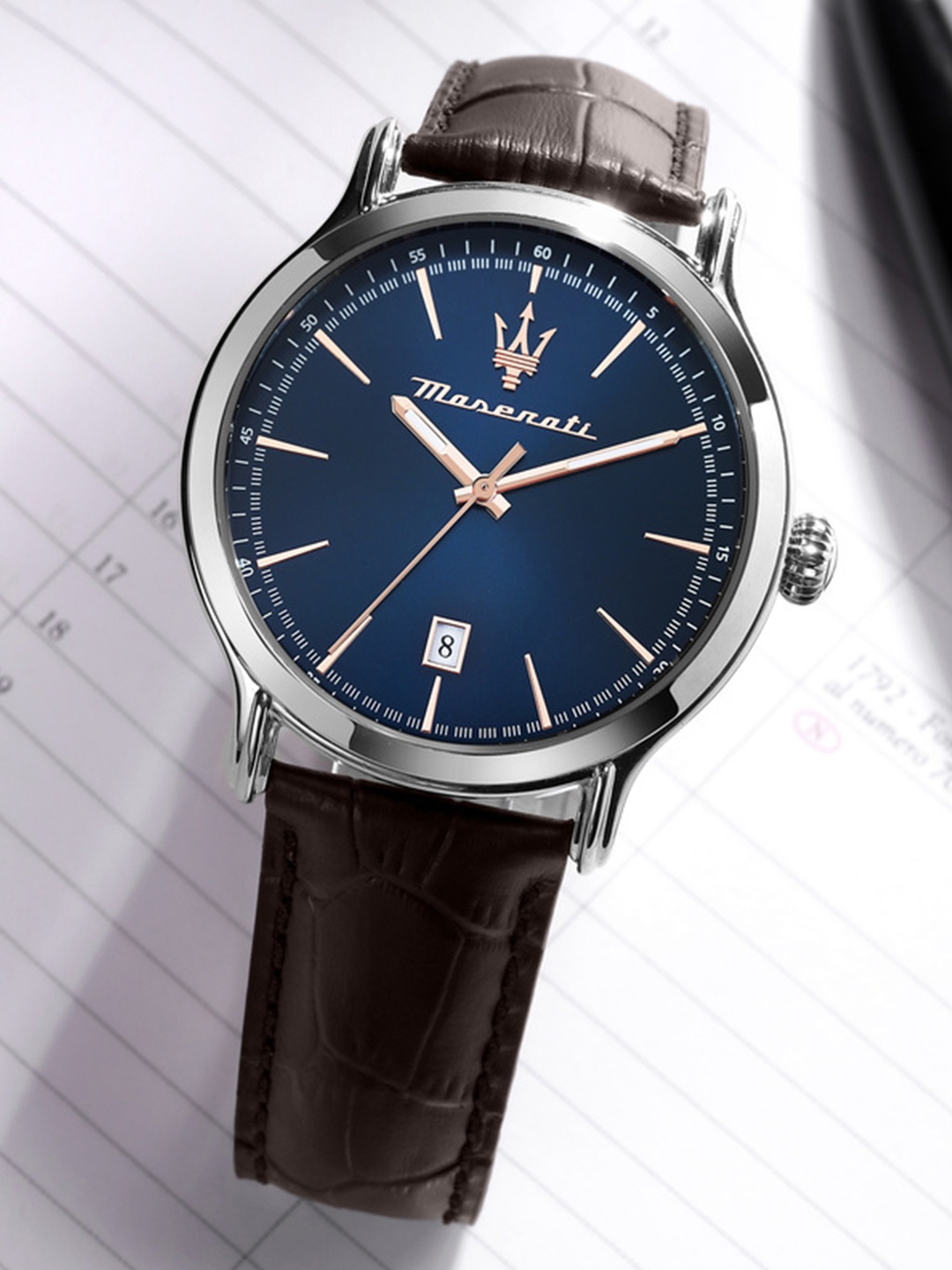 

Maserati Classic Men Leather Straps Analogue Watch R8851118016, Blue