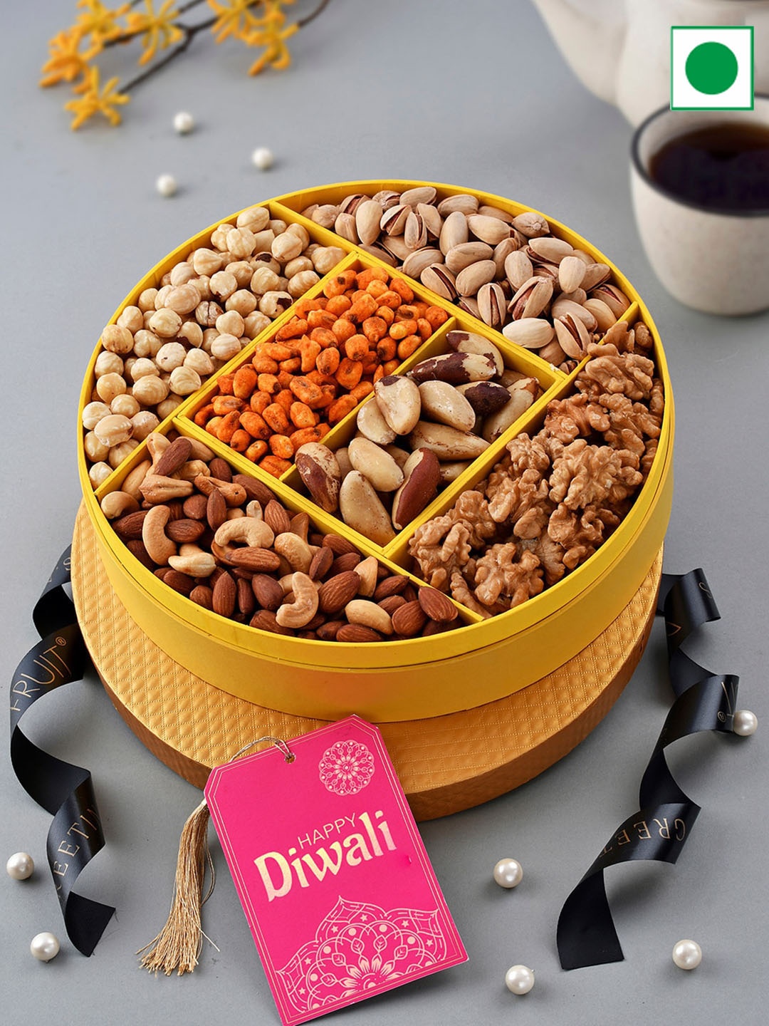 

RawFruit Diwali Gifts Premium Dryfruits, Gold