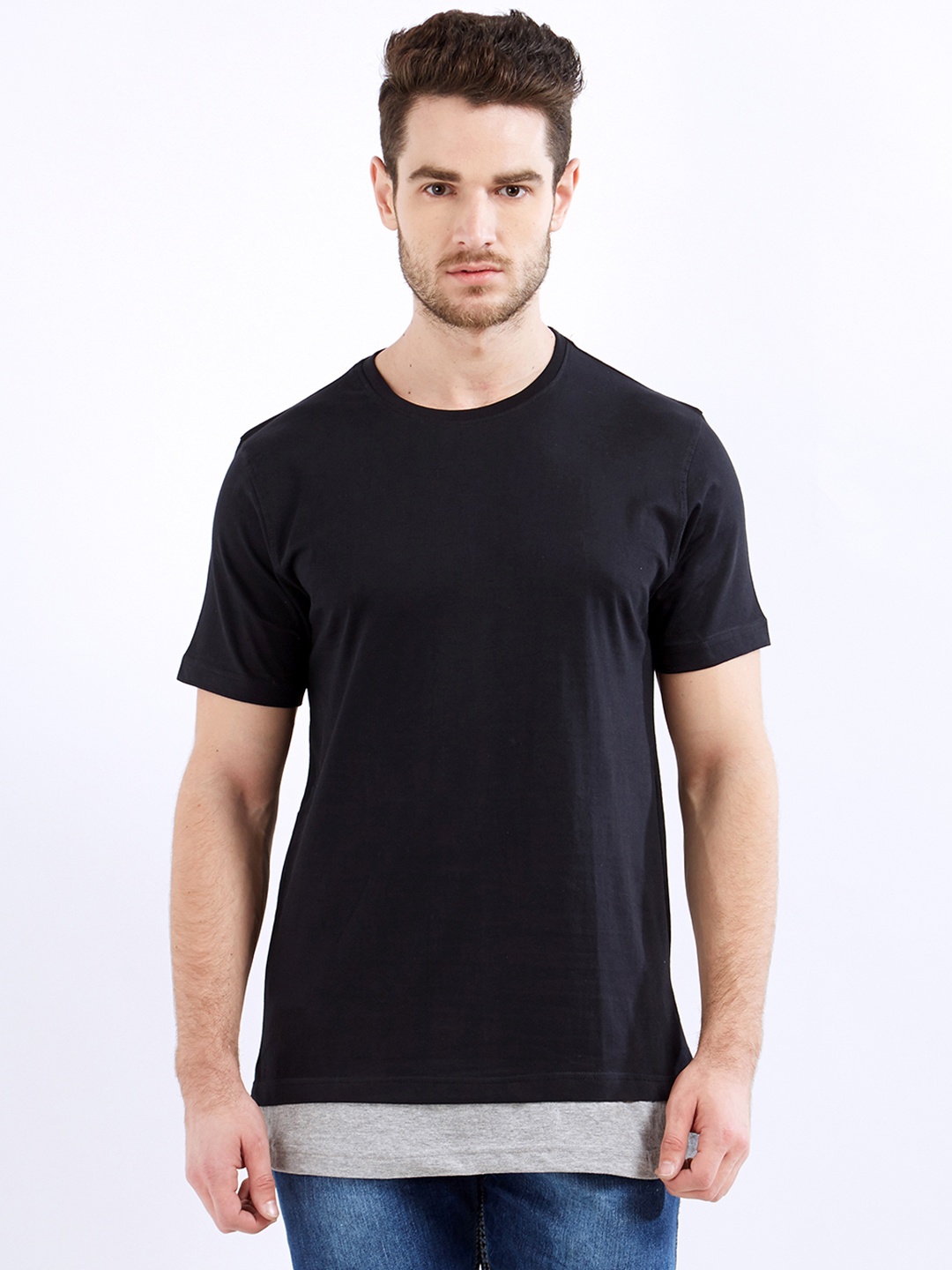 

Maniac Men Black Solid Round Neck T-shirt