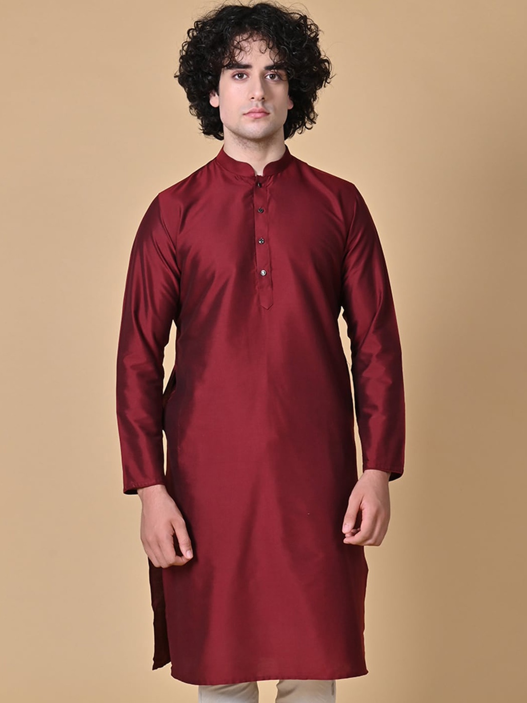 

MAAHI FABS Mandarin Collar Regular Kurta with Churidar, Maroon