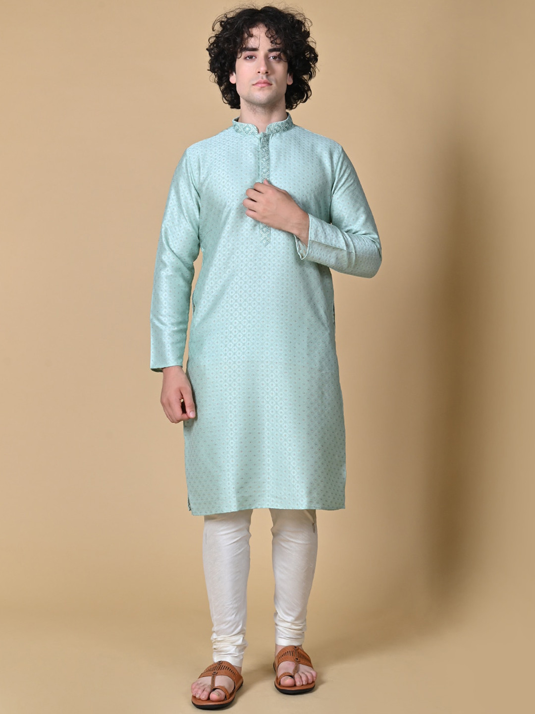 

MAAHI FABS Woven Design Thread Work Regular Kurta With Churidar, Blue