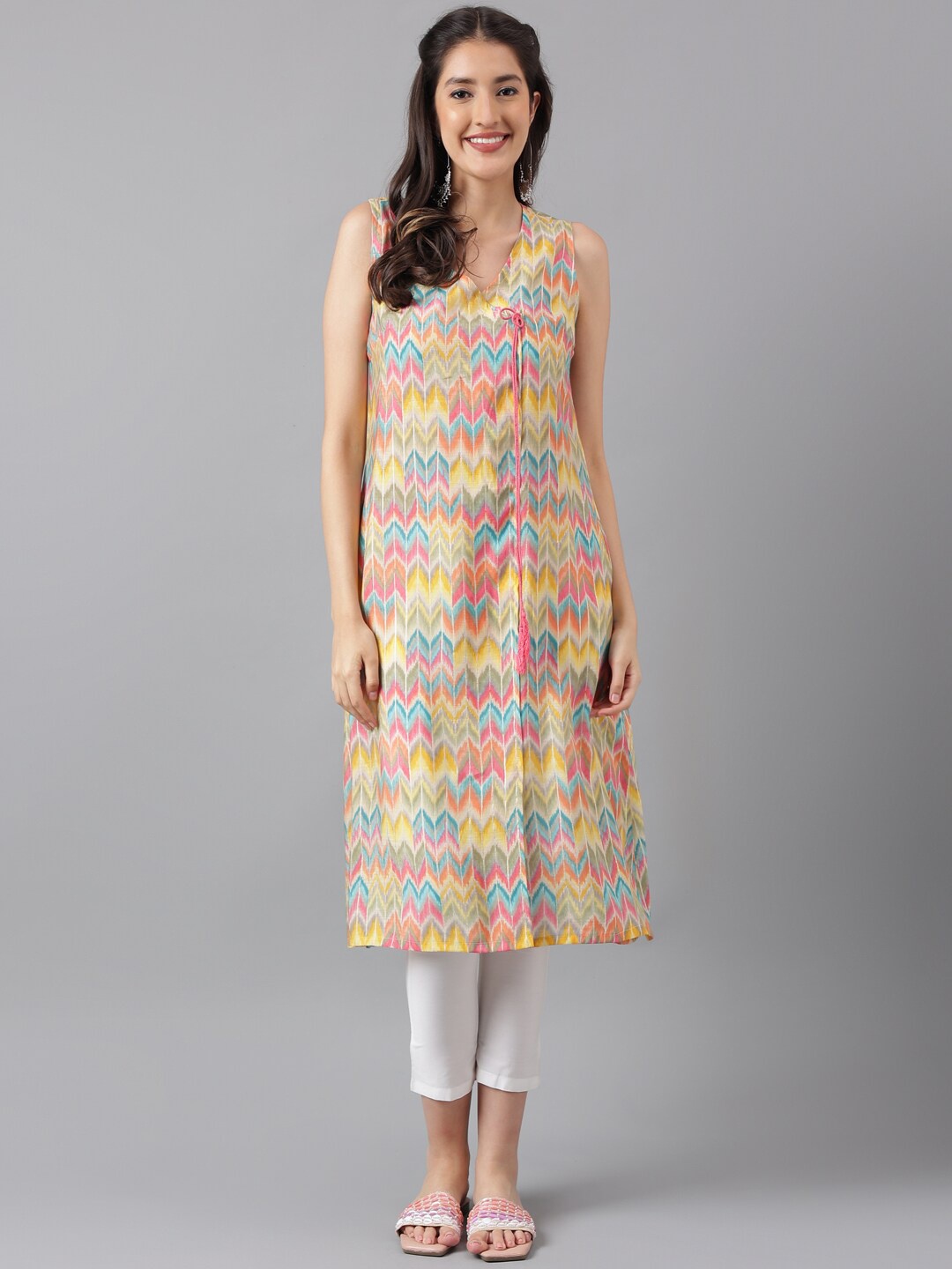 

KALINI Geometric Printed V-Neck Kurta, Yellow