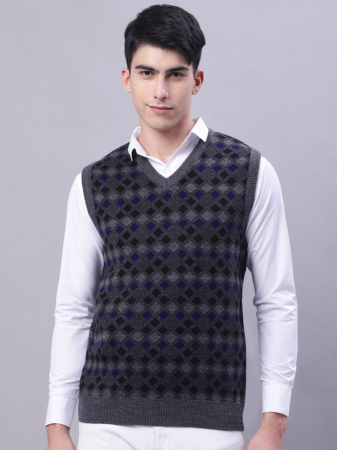 

VENITIAN Checked Acrylic Sweater Vest, Grey