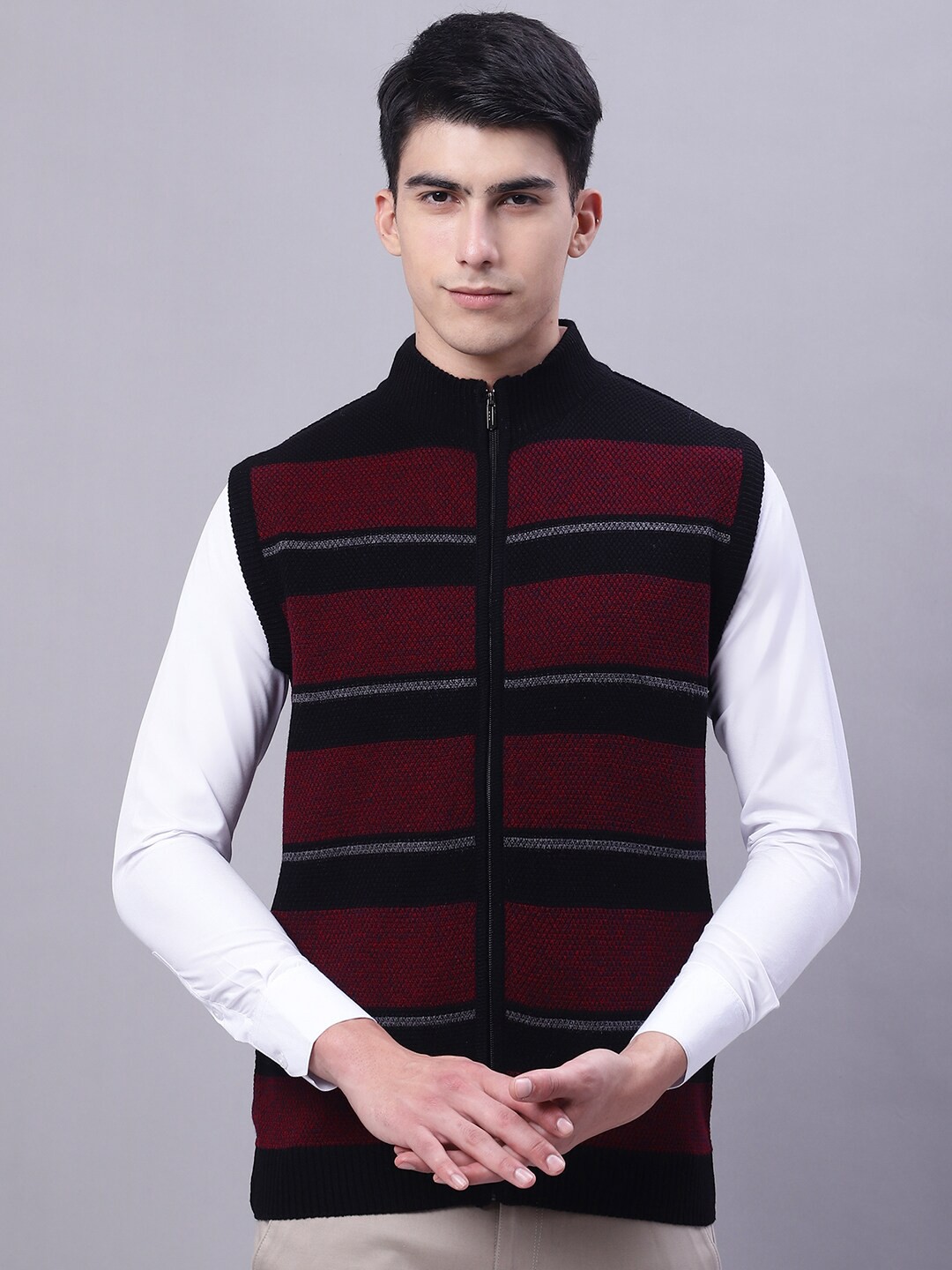 

VENITIAN Colourblocked Turtle Neck Acrylic Front-Open Sweater, Red