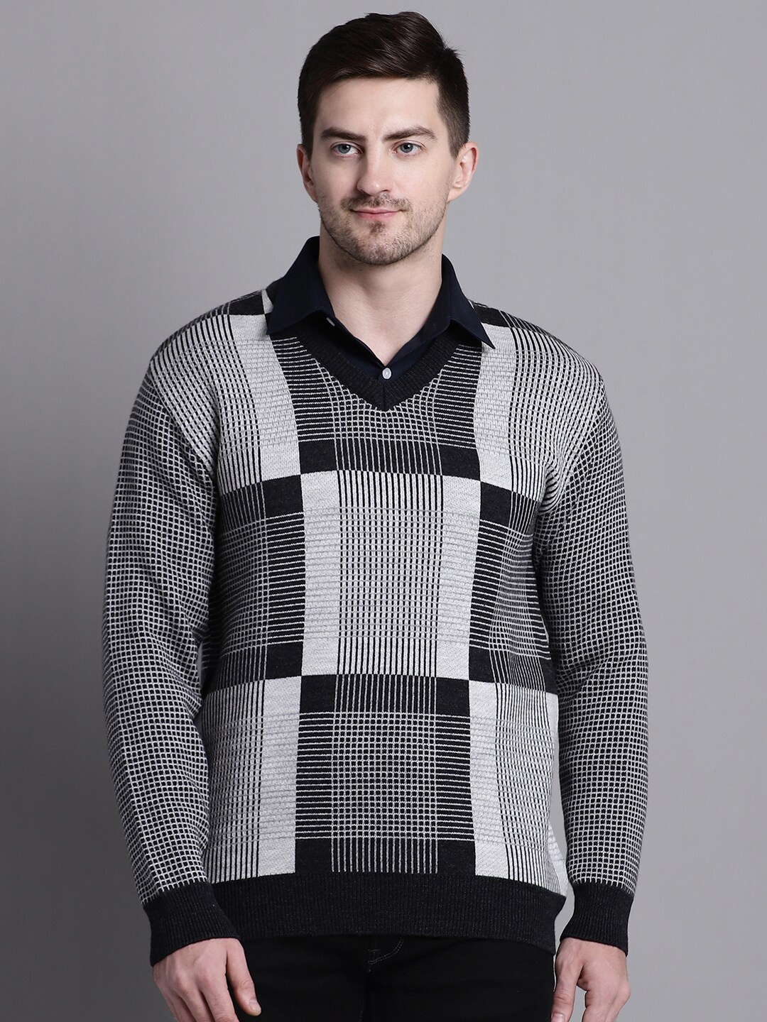 

VENITIAN Geometric Printed Acrylic Pullover Sweater, Grey