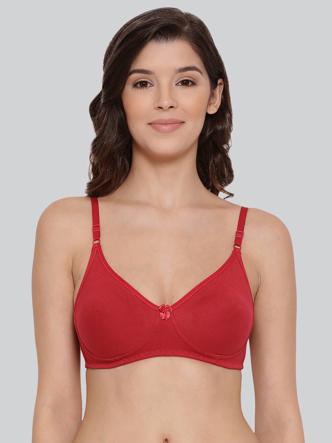 

LYRA Premium Cotton Seamless Moulded T-shirt Bra with Adjustable Strap, Red