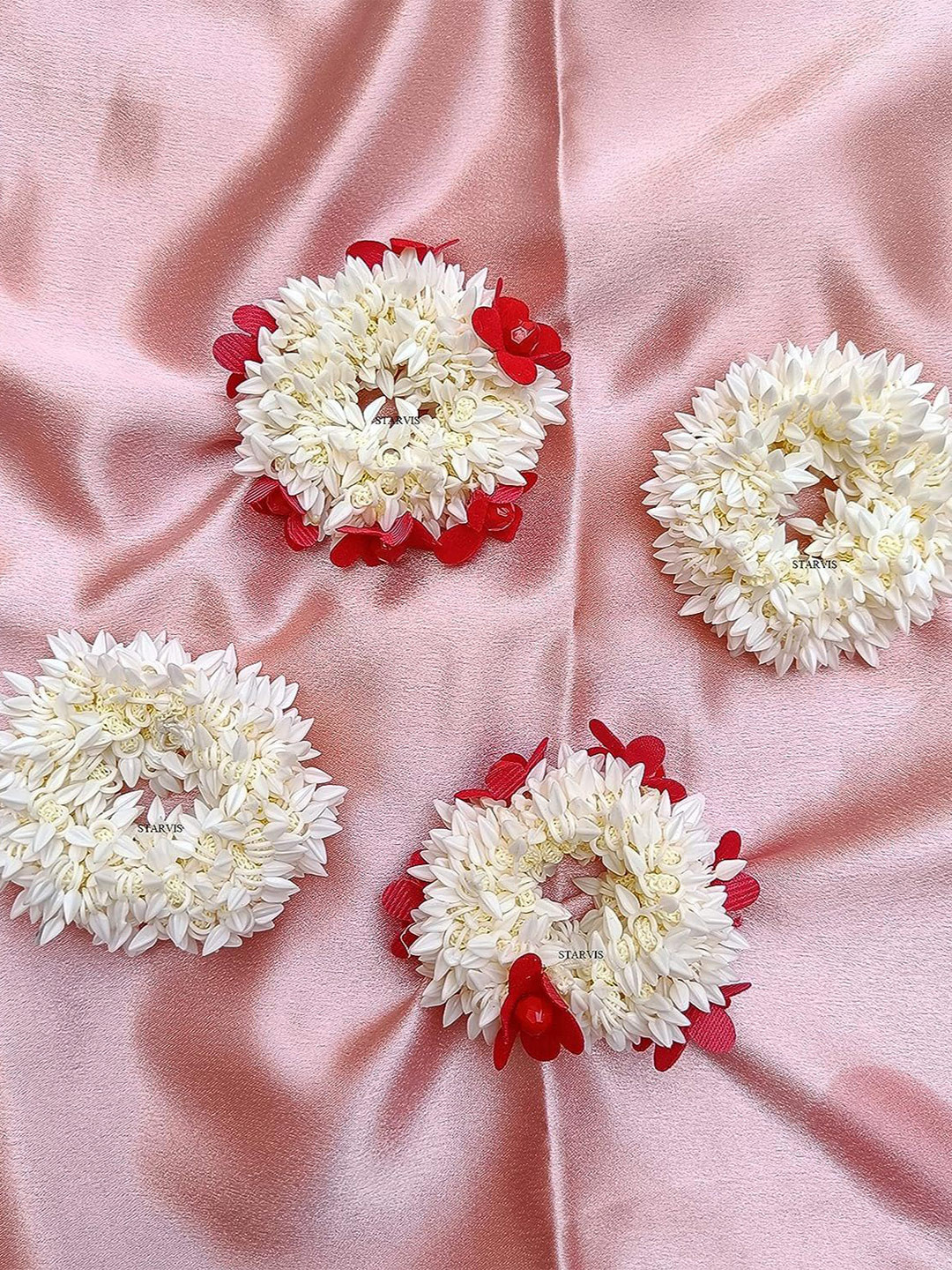 

DN Creation Women Set of 4 Beaded Juda Gajra Buns, White