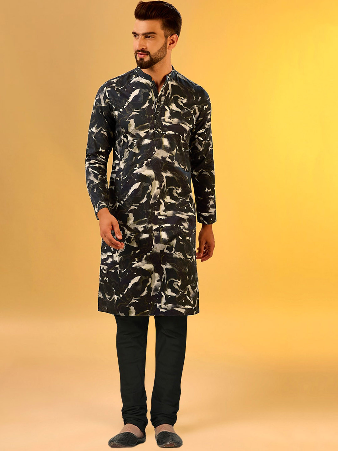 

KISAH Abstract Printed Mandarin Collar Kurta With Churidar, Black
