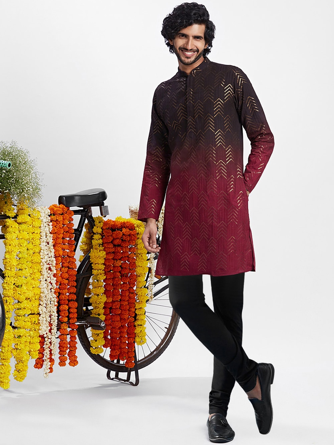 

KISAH Ombre Dyed Mandarin Collar Sequinned Kurta With Churidar, Black